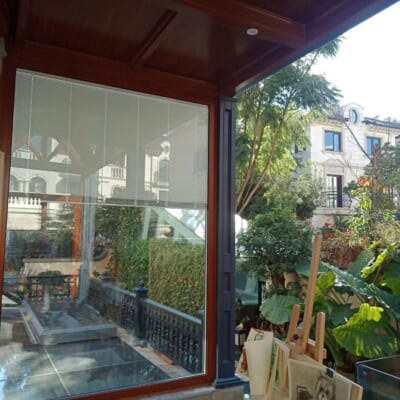 Rèm Trong Kính Hộp