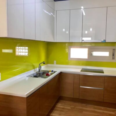 Kính Màu Ốp Bếp