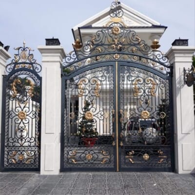 Cổng Sắt Mỹ Thuật